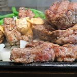 Ikinari Suteki - ランチ 300g 乱切りステーキ