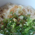 うどんの小町 - 生醤油ぶっかけにおつゆin～！