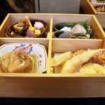 京柿 - お昼の八坂弁当
