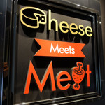 Cheese Meets Meat - 