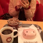 Hello Kitty Cafe  - 