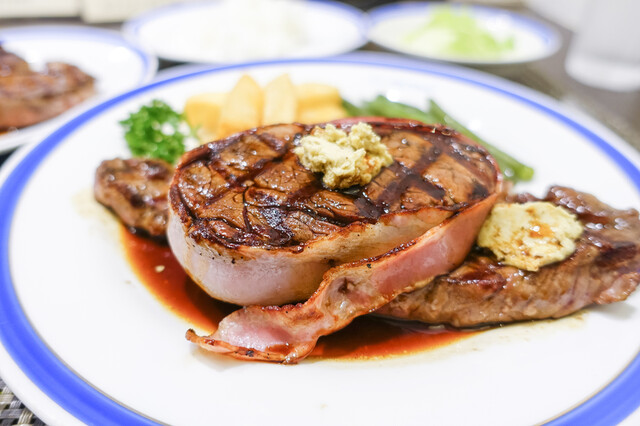 ル モンド 新宿店 Le Monde 新宿 ステーキ 食べログ