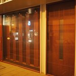 サンルーカルバー - あら、閉店？いや開いてます。