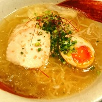 博多華味鳥 銀座4丁目店 - 黄金色スープ
