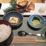 大山鶏と鮮魚 居酒屋 まいか - 旬の焼魚御膳 980円♪