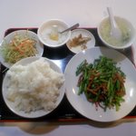 星宿飯店 - 日替わり定食：にんにくの芽と豚肉炒め