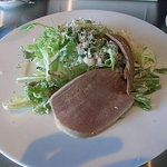 牛タンのシーザーサラダ