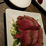 『肉山』神戸 - 赤身肉、肉専用わさび