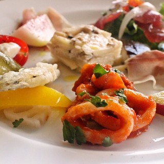 [Italian Cuisine food using seasonal ingredients]