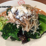 クッチーナ デル カンポ - オクラ、ブロッコリー、春雨サラダ、ほうれん草おひたし