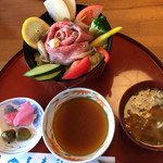 Kappou Wakazushi - ローストビーフ丼
                        これにコーヒーが付きます(^-^)/