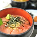 那智ねぼけ堂 - 南紀串本活け〆本まぐろをたっぷり使った『中とろ丼』　生の中トロのとろける美味さは絶品です。