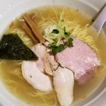 麺肴 今日から - 豚鶏スープのヒマラヤ岩塩ラーメン