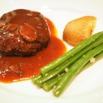 キッチャーノ - ハンバーグランチ 1296円 のハンバーグ