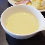 アーユルヴェーダ・カフェ ディデアン - モーニングビュッフェの野菜スープ