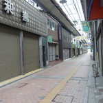 2017.09 木曜休みが多いのか？その日はシャッター街でした：汗