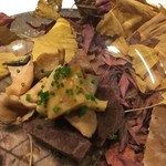 ラチュレ - ヒグマと野生茸・ヒグマのコンソメで