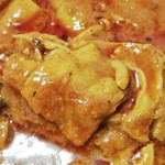SPICY CURRY 魯珈 - 限定カレー（3種のきのこと豚ばらの秋カレー）のアップ