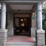 コーヒーボーイ - こんな本物レトロなファサードちょっと無い