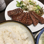 牛たん炭焼き 利久 - 