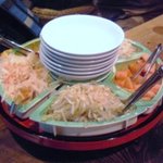 焼肉 山水苑 - ナムルとキムチ