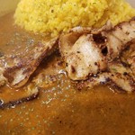 ダルシムカリー - 豚バラ焼きが結構のってます！