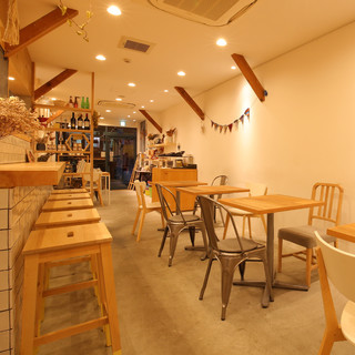 [Near the station] A stylish and calm space. Groups can also have a relaxing time◎