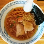 Chuuka Soba Ten Ichishina -                     中華そば(醤油、半麺)(^^ゞ