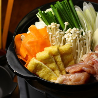 The specialty is the exquisite Hot Pot that is cooked for 9 hours! Special dishes using dashi are also available◎