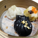 中国料理 北京 - 点心（・広東シューマイ　・トリュフ入り海老ギョーザ・松茸入り小龍包）
