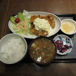 ごはんや　菜光亭 - 懐かしのチキン南蛮＆豚汁定食（タルタルソース掛け）