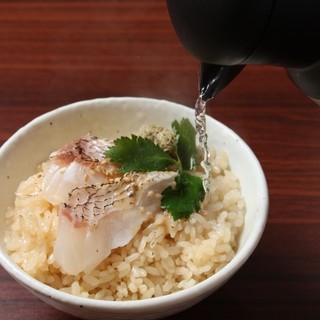 Sea bream rice cooked with sea bream soup stock