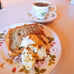 カフェ ワンズバー - 黒豆きな粉とゴマのシフォン&珈琲set