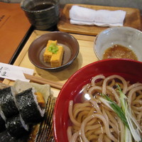 自家製粉石臼挽きうどん 青空blue 本店 - 