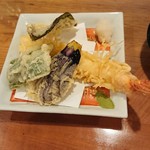 日本そば朝日屋 - 海老天盛合せ