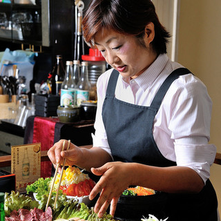 소재의 맛을 이끌어내는 소스나 수프는 모두 수제