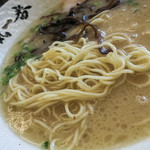 博多元気一番‼︎ - めちゃ濃厚クリーミー豚骨に細麺。