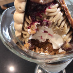 アステリスク - カシスモンブランパフェ