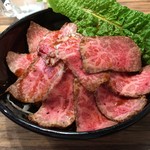 板前焼肉 一光 - ローストビーフ丼ランチ(限定20食スープ付)(\980税込)