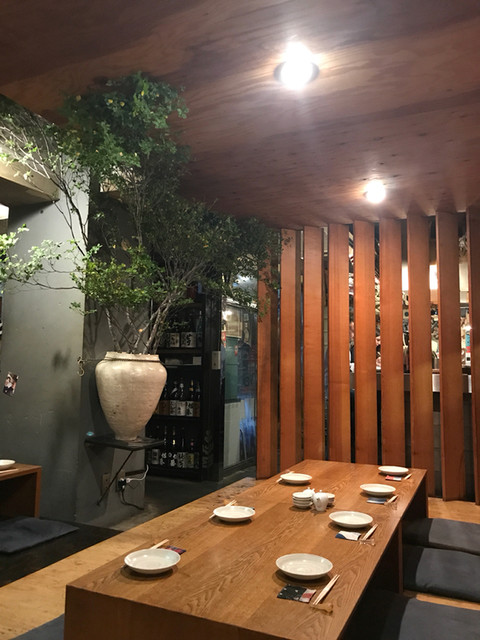 内観写真 : なるきよ - 渋谷/郷土料理 | 食べログ
