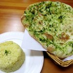 ロイヤルインド - グリーンナンMとライスMです　日本米のライスはサフランの風味