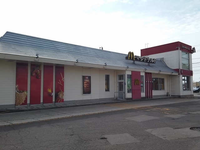 遊具は閉鎖中 By Blue マクドナルド 秋田新国道店 Mcdonald S 秋田 ハンバーガー 食べログ
