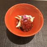 すし昇 - 蟹剥き身に筋子を添えて