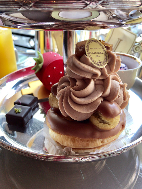 今年の娘のバースデーケーキはスペシャルアントルメをオーダーしました V O V By Pikarin ラデュレ サロン ド テ 銀座三越店 Laduree Salon De The 銀座 マカロン 食べログ 今年の娘のバースデーケーキはスペシャルアントルメをオーダーしました V O V By Pikarin ラデュレ サロン ド テ 銀座三越店 Laduree Salon De The 銀座 マカロン 食べログ
