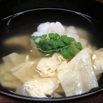 岩さき - お碗～アブラメ葛打ち、引き上げ湯葉