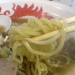 はし友ラーメン - はし友ラーメン・麺近影(2011.03)