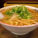 らーめん 紫龍 - 2017年9月　やや横から