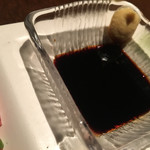 タン刺し専用のタレでどうぞ～