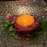 岐山 - 炙りユッケ、いやぁ～懐かしいなぁ。とけるような甘みが特徴だ