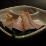 DEN - クジラ本皮燻製